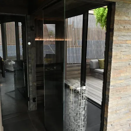 Substantiel - Luxury & Wellness Oda ve Kahvaltı Brunehaut